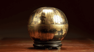 金銅威奈大村骨蔵器