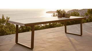 ケタル ビッタ テーブル